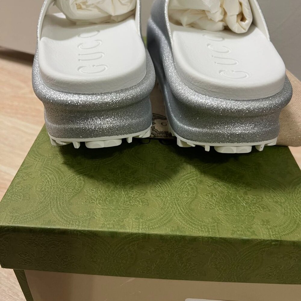 Gucci Interlocking G Slide Metalic Silver (Women's) - Picture 8 of 8
